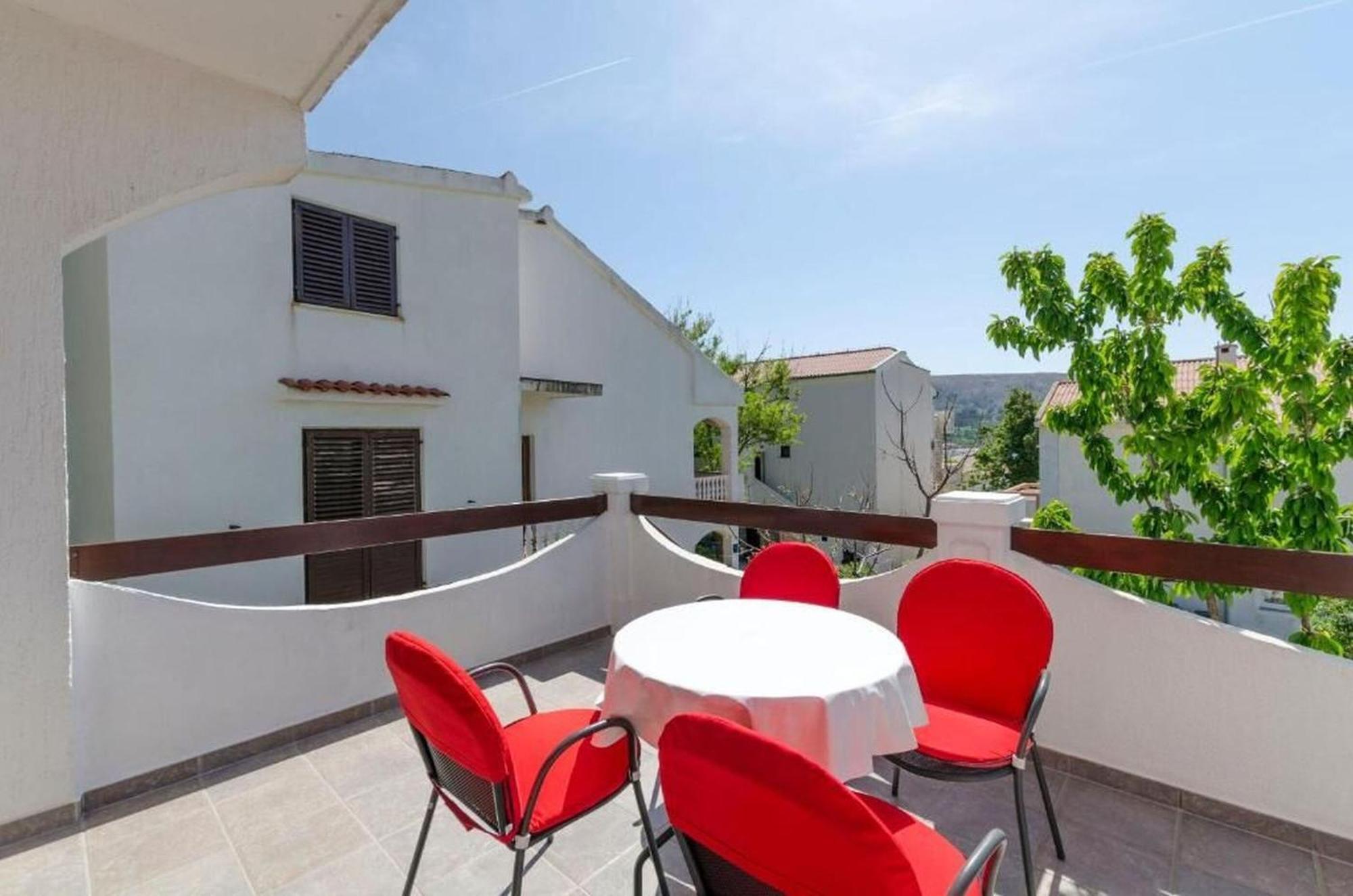 Apartments Spavalo Pag Town Exterior photo