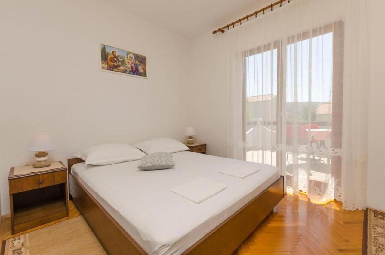 Apartments Spavalo Pag Town Exterior photo